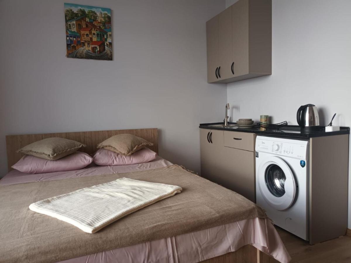 Aparthotel Mimino à Batoumi Extérieur photo