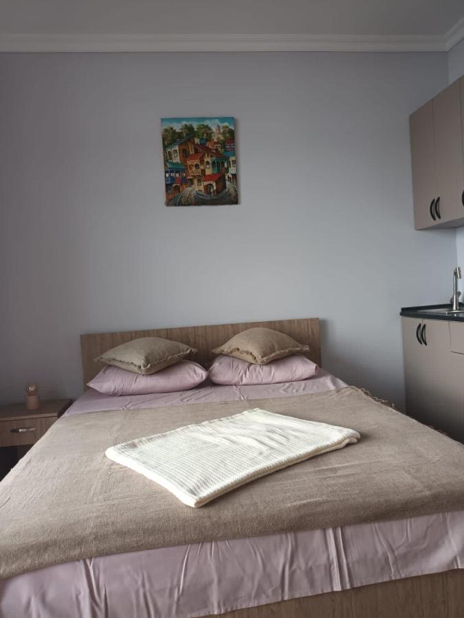 Aparthotel Mimino à Batoumi Extérieur photo