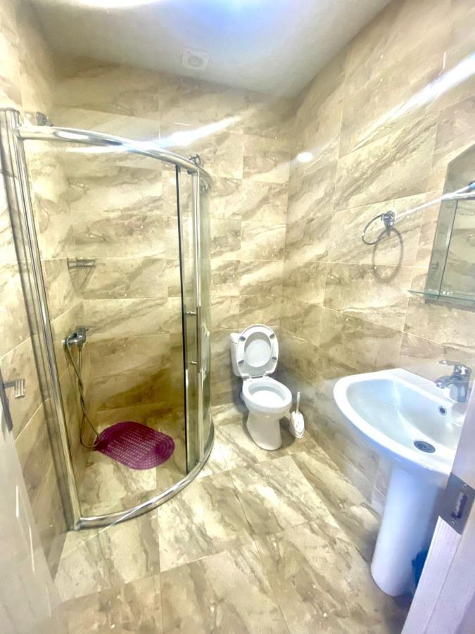 Aparthotel Mimino à Batoumi Extérieur photo