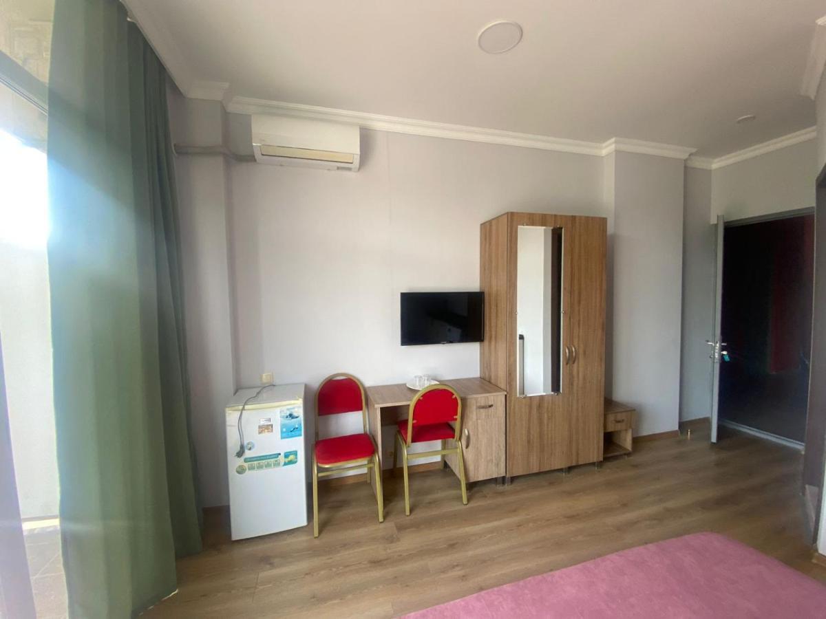 Aparthotel Mimino à Batoumi Extérieur photo