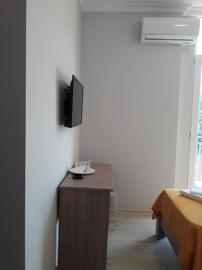 Aparthotel Mimino à Batoumi Extérieur photo